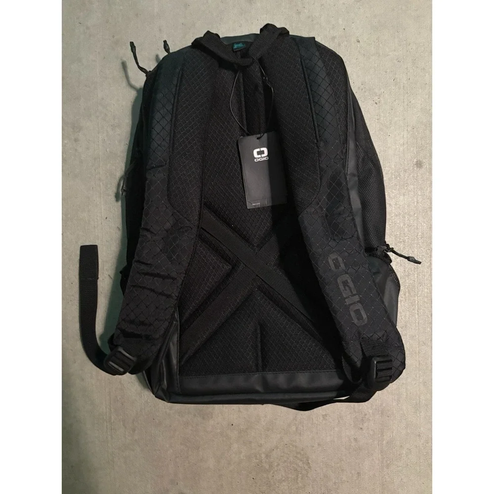 Ogio brand new with tags backpack.‎ Loandepot logo. Official sponsor of MLB!